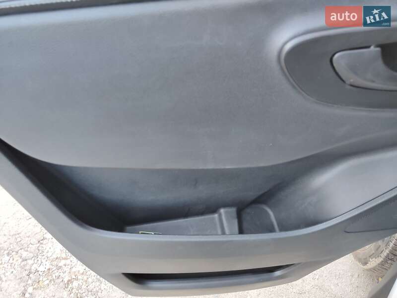 Вантажний фургон Mercedes-Benz Sprinter 2019 в Городку фото 13 Вантажний фургон Mercedes-Benz Sprinter 2019 в Городку