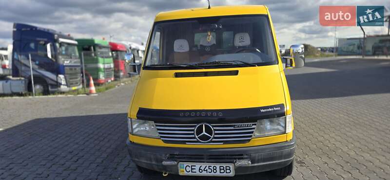 Вантажопасажирський фургон Mercedes-Benz Sprinter 1998 в Чернівцях