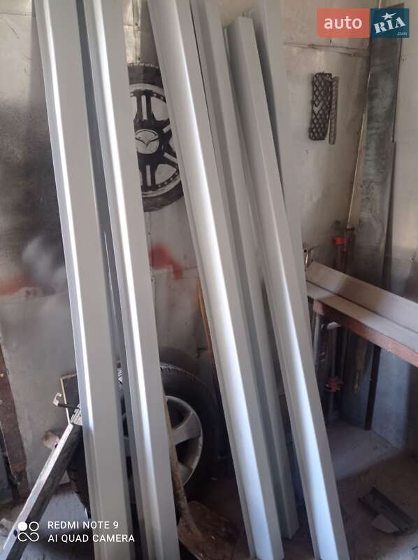 Мікроавтобус Mercedes-Benz Sprinter 2001 в Здолбуніві фото 19 Мікроавтобус Mercedes-Benz Sprinter 2001 в Здолбуніві