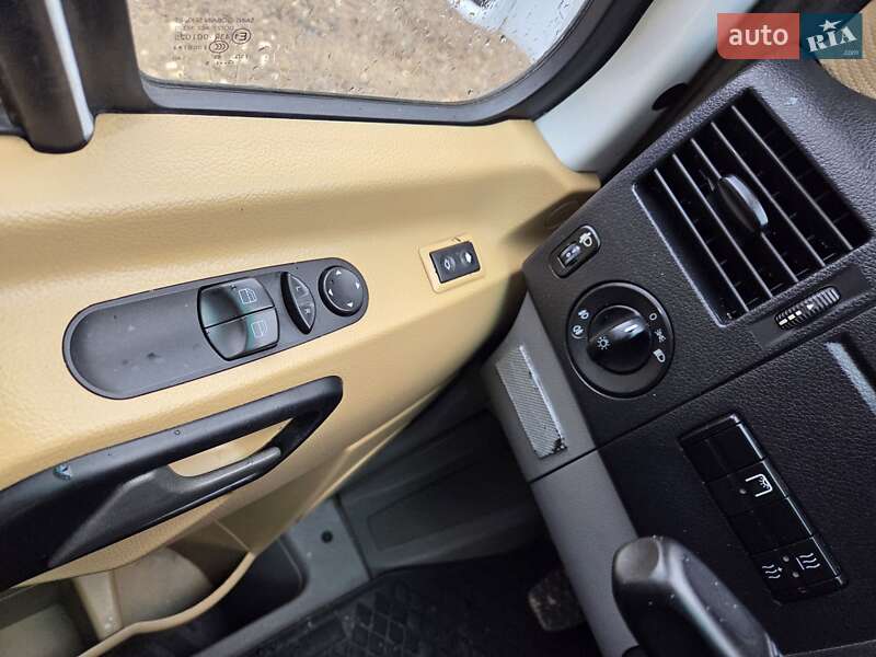 Туристичний / Міжміський автобус Mercedes-Benz Sprinter 2015 в Чернівцях