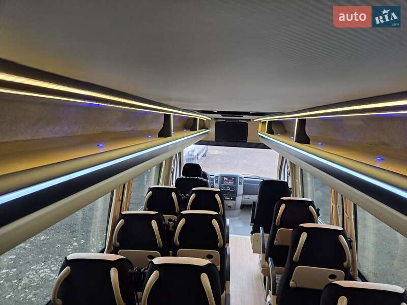 Туристичний / Міжміський автобус Mercedes-Benz Sprinter 2015 в Чернівцях
