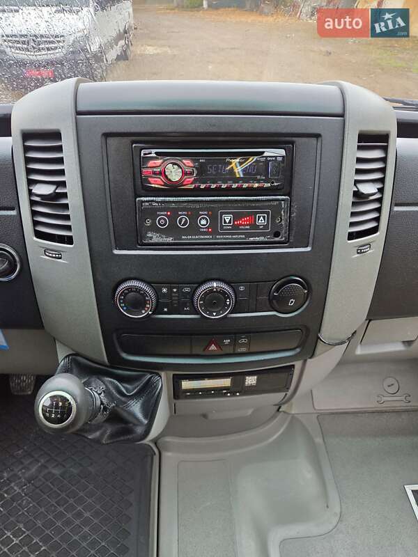 Туристичний / Міжміський автобус Mercedes-Benz Sprinter 2015 в Чернівцях