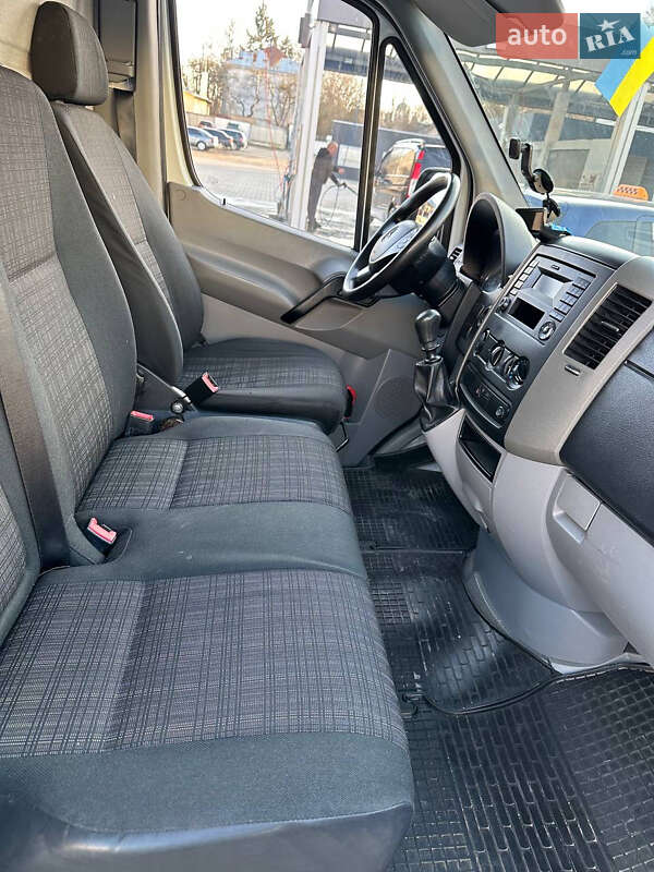 Эвакуатор Mercedes-Benz Sprinter 2015 в Бучаче