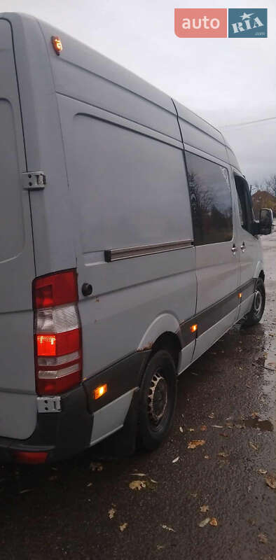 Мікроавтобус Mercedes-Benz Sprinter 2006 в Рожнятові фото 4 Мікроавтобус Mercedes-Benz Sprinter 2006 в Рожнятові
