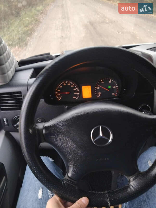 Мікроавтобус Mercedes-Benz Sprinter 2006 в Рожнятові фото 9 Мікроавтобус Mercedes-Benz Sprinter 2006 в Рожнятові