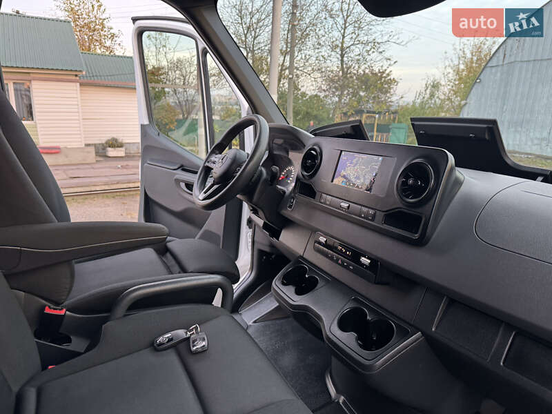 Вантажний фургон Mercedes-Benz Sprinter 2019 в Рівному