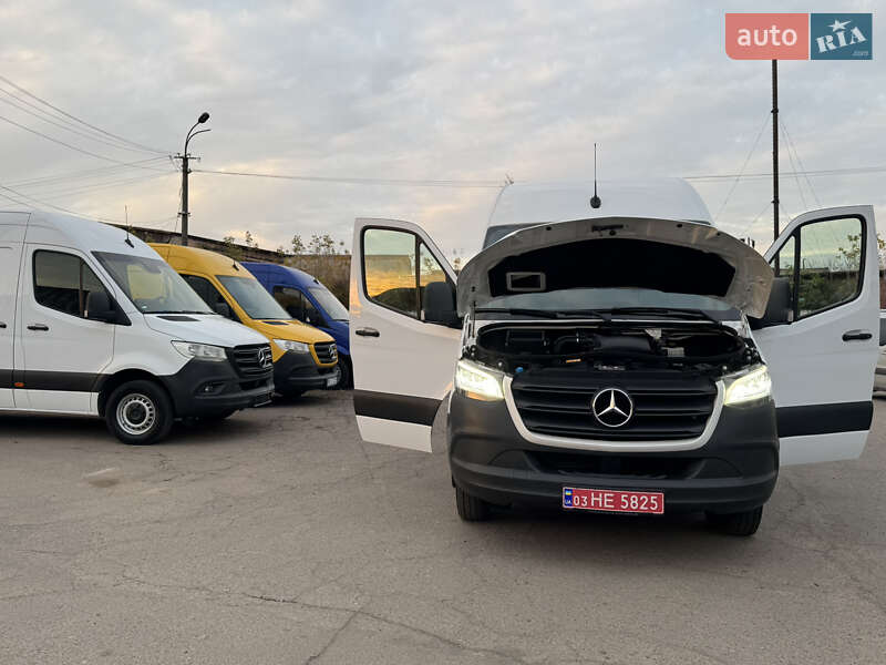 Вантажний фургон Mercedes-Benz Sprinter 2019 в Рівному