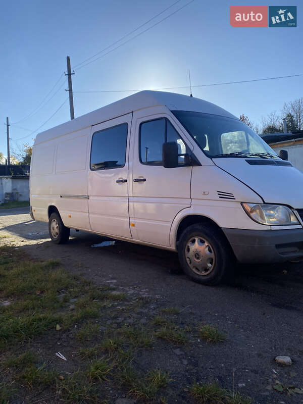 Грузопассажирский фургон Mercedes-Benz Sprinter 1997 в Львове