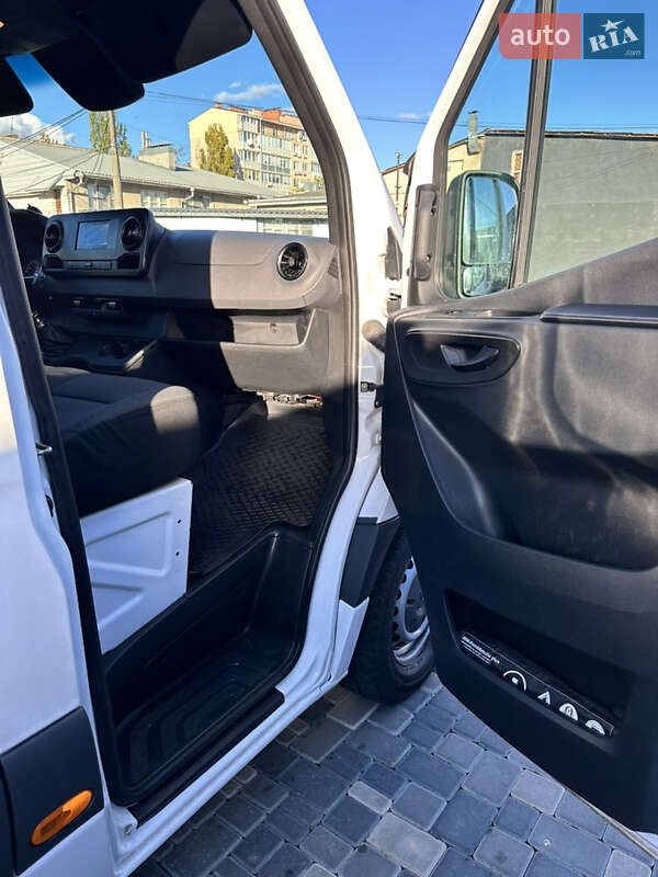 Мікроавтобус Mercedes-Benz Sprinter 2018 в Миколаєві фото 17 Мікроавтобус Mercedes-Benz Sprinter 2018 в Миколаєві