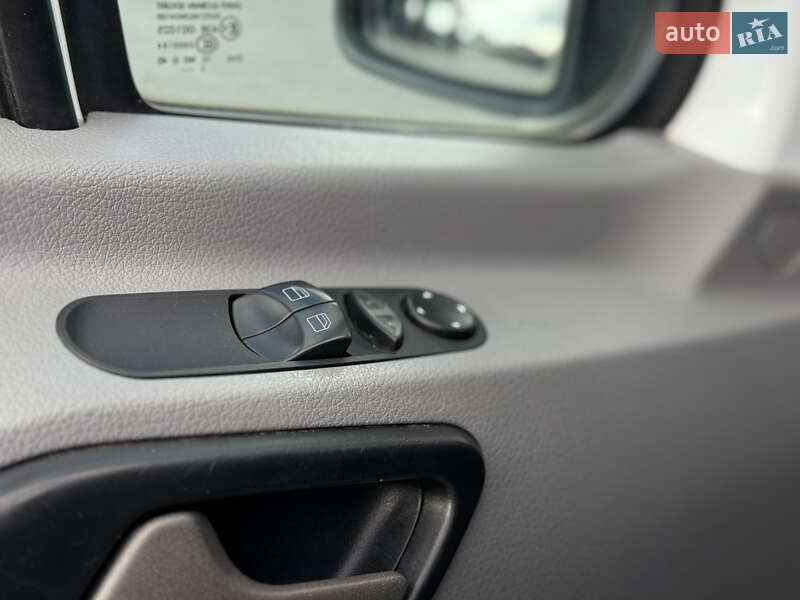 Вантажний фургон Mercedes-Benz Sprinter 2011 в Луцьку