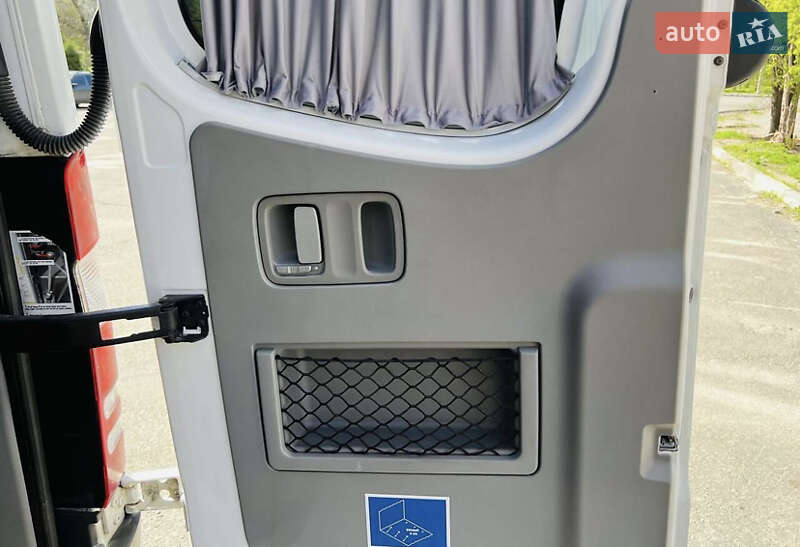 Микроавтобус Mercedes-Benz Sprinter 2010 в Кривом Роге фото 6 Микроавтобус Mercedes-Benz Sprinter 2010 в Кривом Роге