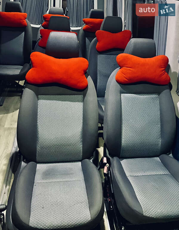 Микроавтобус Mercedes-Benz Sprinter 2010 в Кривом Роге фото 9 Микроавтобус Mercedes-Benz Sprinter 2010 в Кривом Роге