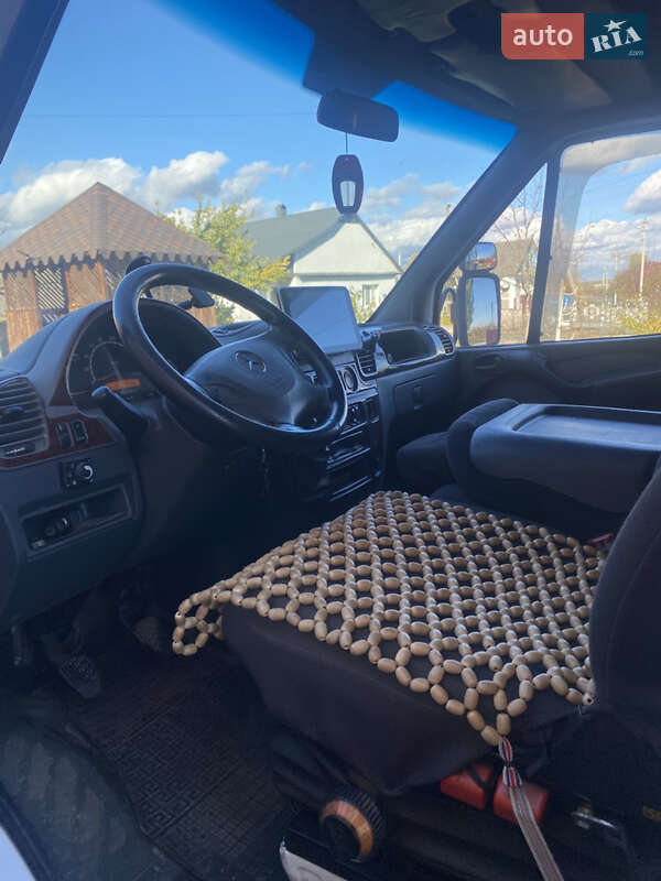 Грузопассажирский фургон Mercedes-Benz Sprinter 2003 в Тернополе фото 10 Грузопассажирский фургон Mercedes-Benz Sprinter 2003 в Тернополе