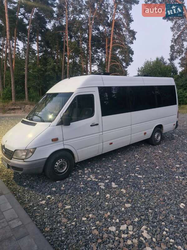 Mercedes-Benz Sprinter 2005