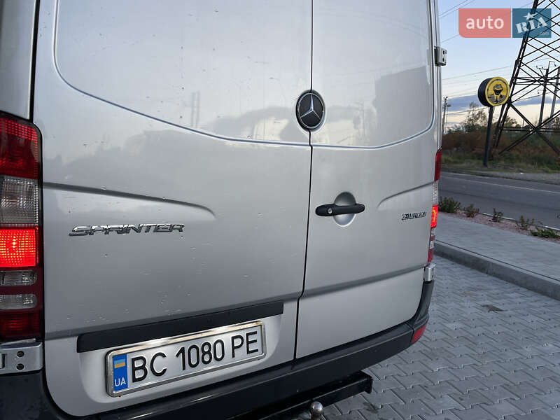 Грузовой фургон Mercedes-Benz Sprinter 2007 в Стрые