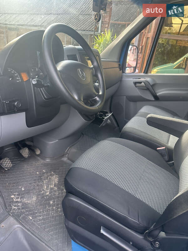 Мікроавтобус Mercedes-Benz Sprinter 2010 в Ужгороді фото 8 Мікроавтобус Mercedes-Benz Sprinter 2010 в Ужгороді