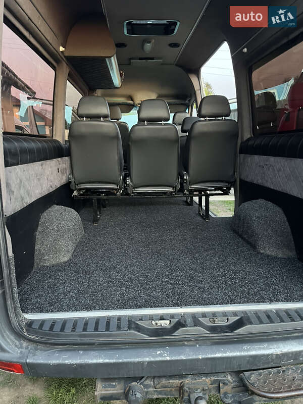 Микроавтобус Mercedes-Benz Sprinter 2012 в Городенке