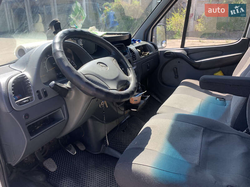 Вантажний фургон Mercedes-Benz Sprinter 2001 в Лубнах фото 9 Вантажний фургон Mercedes-Benz Sprinter 2001 в Лубнах