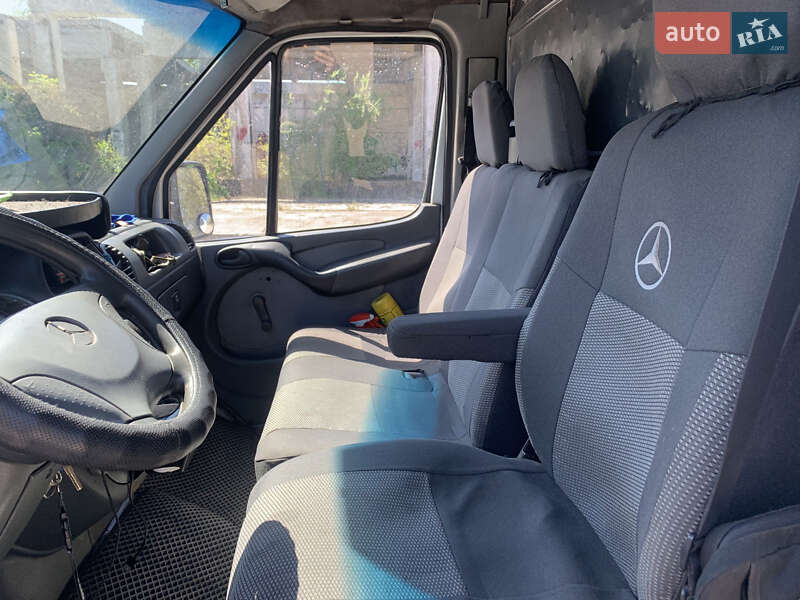 Вантажний фургон Mercedes-Benz Sprinter 2001 в Лубнах фото 10 Вантажний фургон Mercedes-Benz Sprinter 2001 в Лубнах