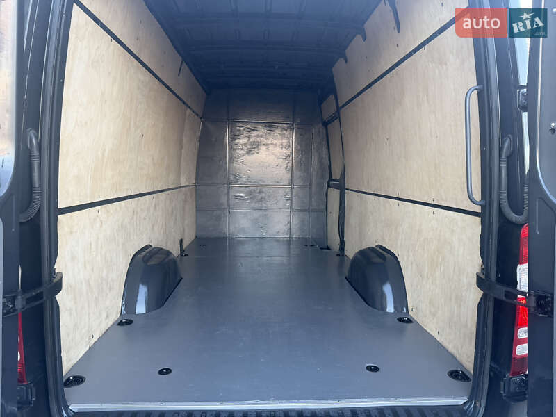 Вантажний фургон Mercedes-Benz Sprinter 2011 в Чернівцях фото 16 Вантажний фургон Mercedes-Benz Sprinter 2011 в Чернівцях