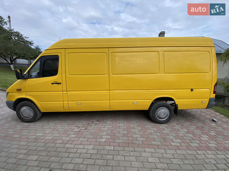 Mercedes-Benz Sprinter 2004 Mercedes-Benz Sprinter 2004
