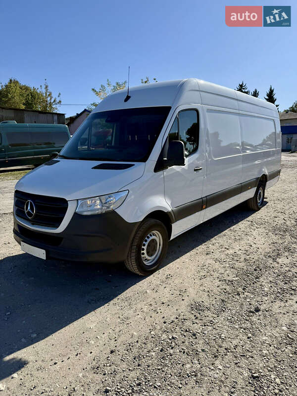 Грузовой фургон Mercedes-Benz Sprinter 2019 в Тернополе фото Грузовой фургон Mercedes-Benz Sprinter 2019 в Тернополе