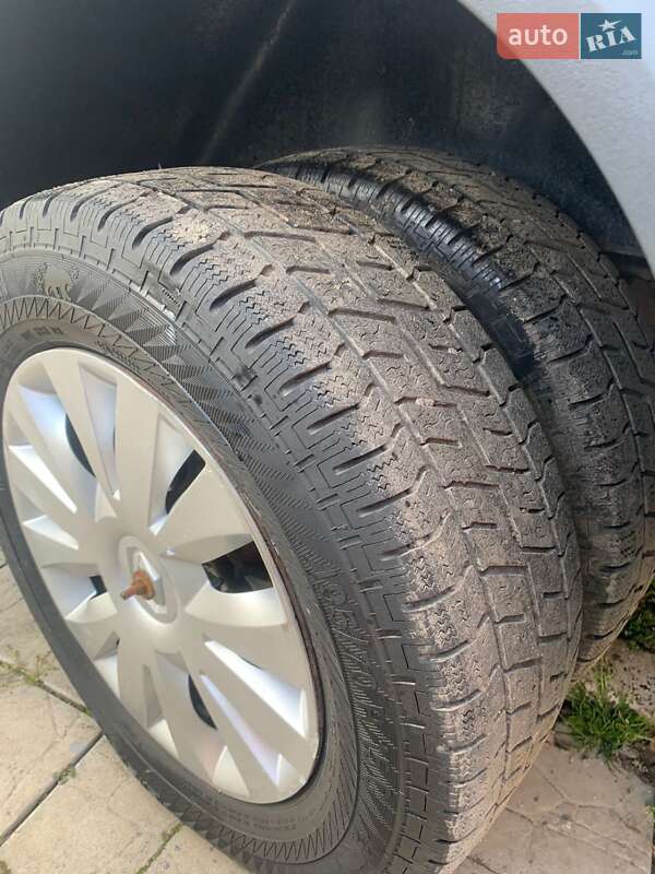 Туристичний / Міжміський автобус Mercedes-Benz Sprinter 2004 в Дубні фото 19 Туристичний / Міжміський автобус Mercedes-Benz Sprinter 2004 в Дубні