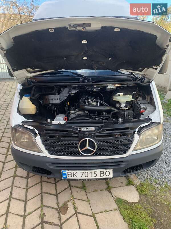 Туристичний / Міжміський автобус Mercedes-Benz Sprinter 2004 в Дубні фото 26 Туристичний / Міжміський автобус Mercedes-Benz Sprinter 2004 в Дубні