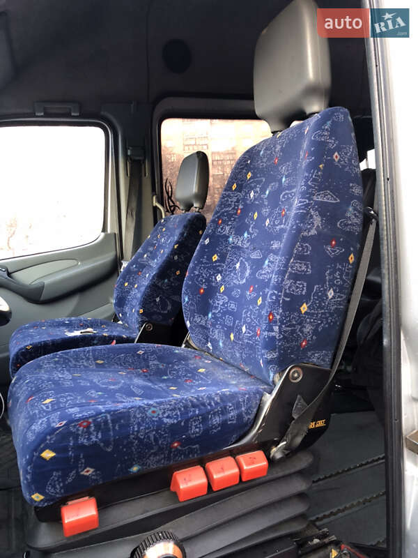 Мікроавтобус Mercedes-Benz Sprinter 2005 в Луцьку фото 38 Мікроавтобус Mercedes-Benz Sprinter 2005 в Луцьку