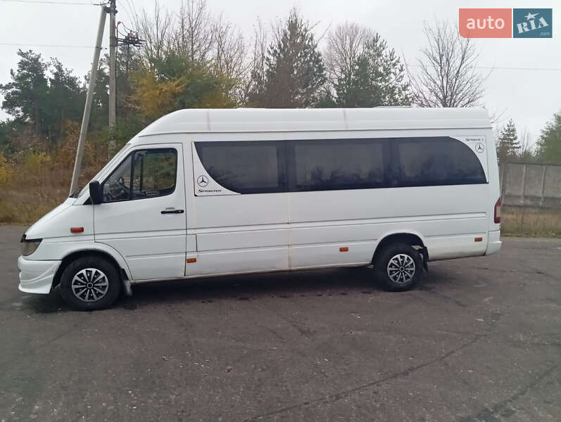 Пригородный автобус Mercedes-Benz Sprinter 2002 в Киеве