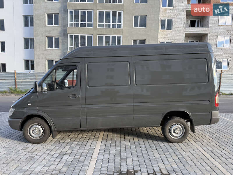 Грузовой фургон Mercedes-Benz Sprinter 2006 в Виннице