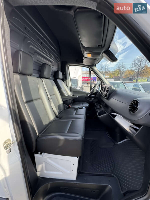 Вантажний фургон Mercedes-Benz Sprinter 2021 в Києві фото 29 Вантажний фургон Mercedes-Benz Sprinter 2021 в Києві