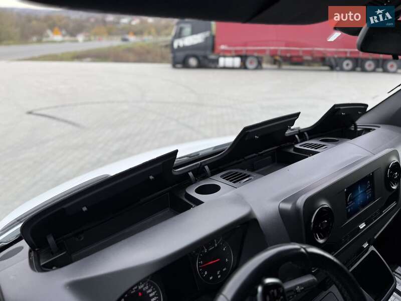 Микроавтобус Mercedes-Benz Sprinter 2021 в Черновцах фото 40 Микроавтобус Mercedes-Benz Sprinter 2021 в Черновцах