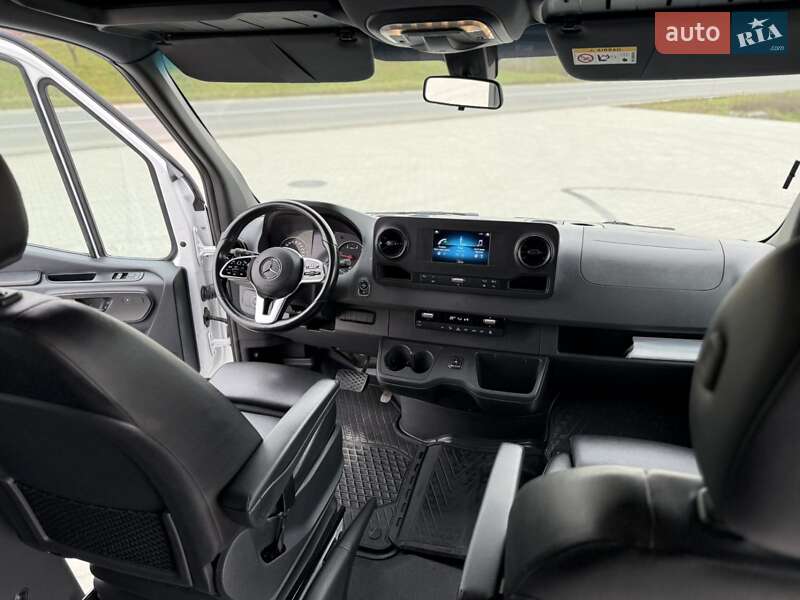 Микроавтобус Mercedes-Benz Sprinter 2021 в Черновцах фото 52 Микроавтобус Mercedes-Benz Sprinter 2021 в Черновцах