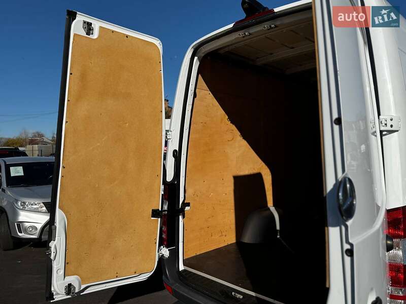 Вантажний фургон Mercedes-Benz Sprinter 2016 в Вінниці