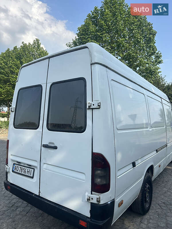 Грузовой фургон Mercedes-Benz Sprinter 2001 в Ужгороде