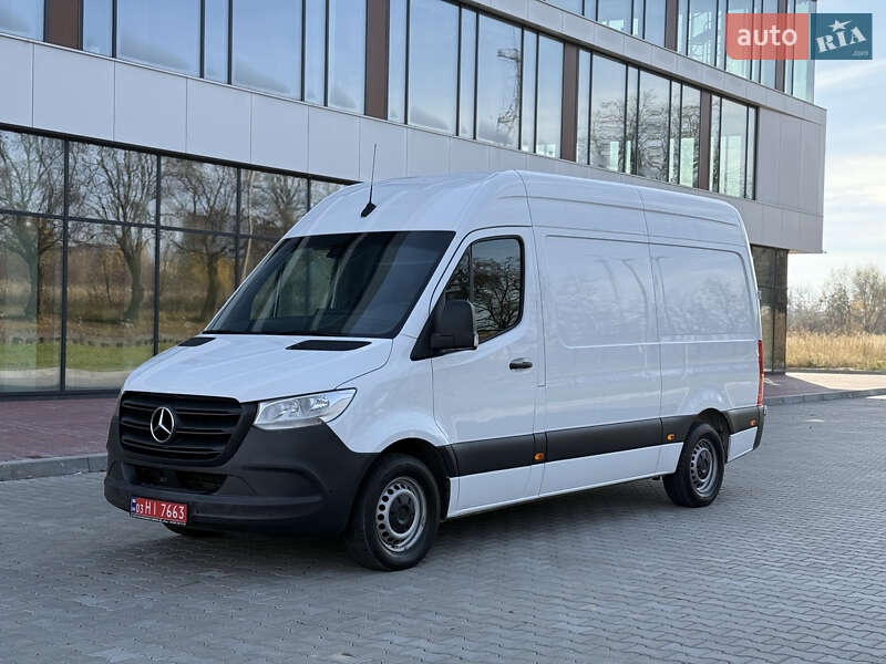 Вантажний фургон Mercedes-Benz Sprinter 2020 в Рівному фото 2 Вантажний фургон Mercedes-Benz Sprinter 2020 в Рівному