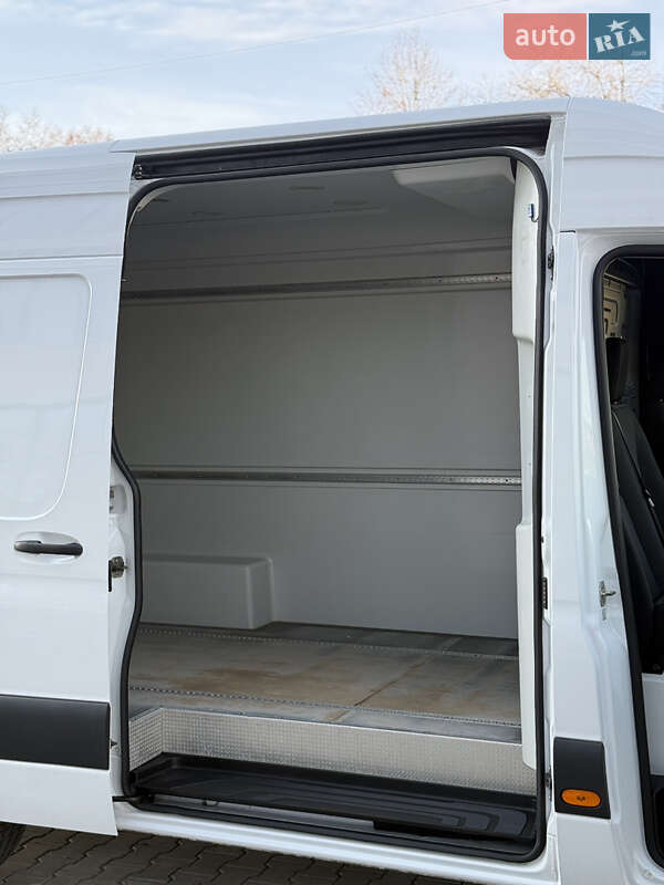 Вантажний фургон Mercedes-Benz Sprinter 2020 в Рівному фото 25 Вантажний фургон Mercedes-Benz Sprinter 2020 в Рівному