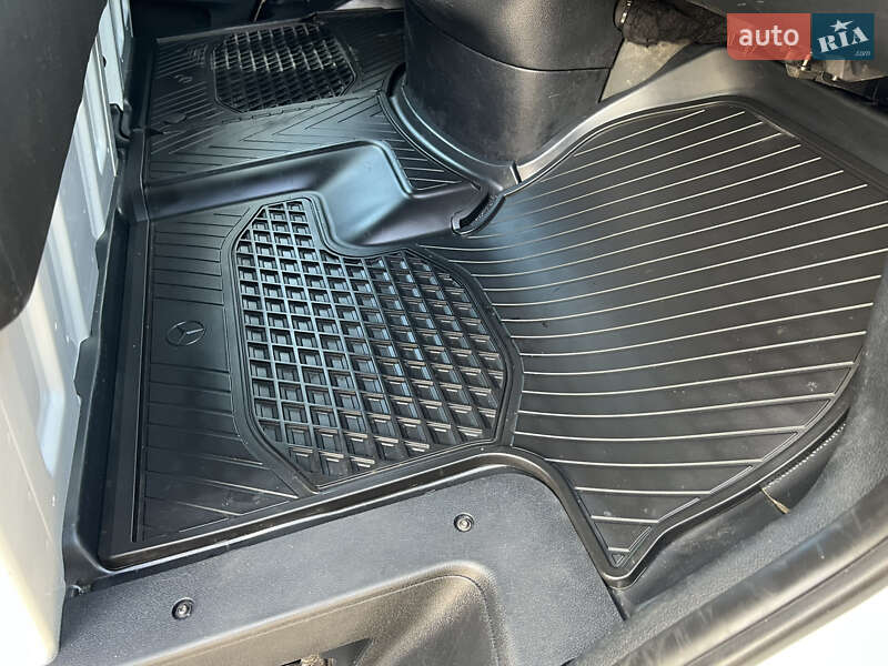 Вантажний фургон Mercedes-Benz Sprinter 2020 в Дубні