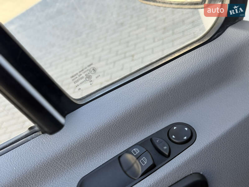 Туристичний / Міжміський автобус Mercedes-Benz Sprinter 2011 в Івано-Франківську