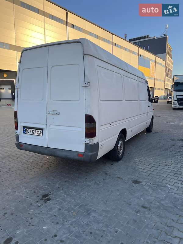 Грузовой фургон Mercedes-Benz Sprinter 2005 в Львове