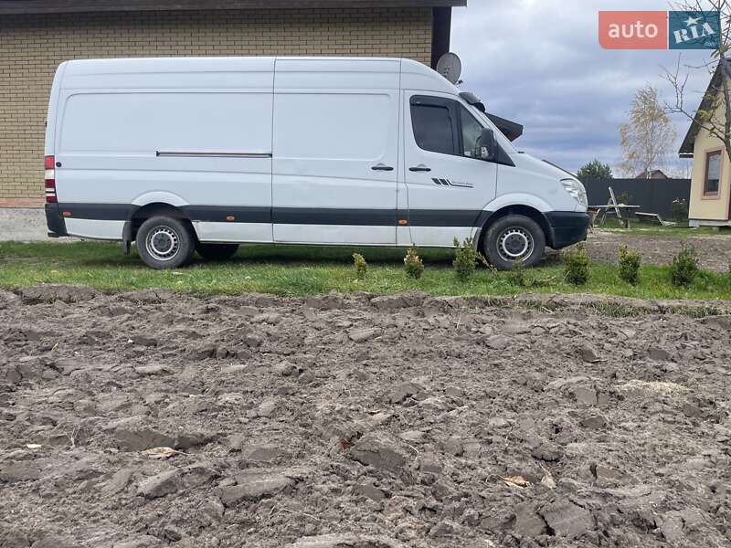 Вантажний фургон Mercedes-Benz Sprinter 2009 в Рівному фото 3 Вантажний фургон Mercedes-Benz Sprinter 2009 в Рівному