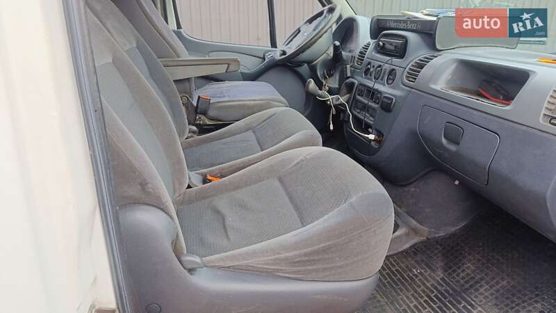 Вантажопасажирський фургон Mercedes-Benz Sprinter 2005 в Сарнах