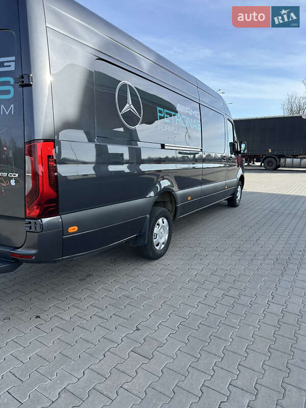 Грузовой фургон Mercedes-Benz Sprinter 2021 в Черновцах