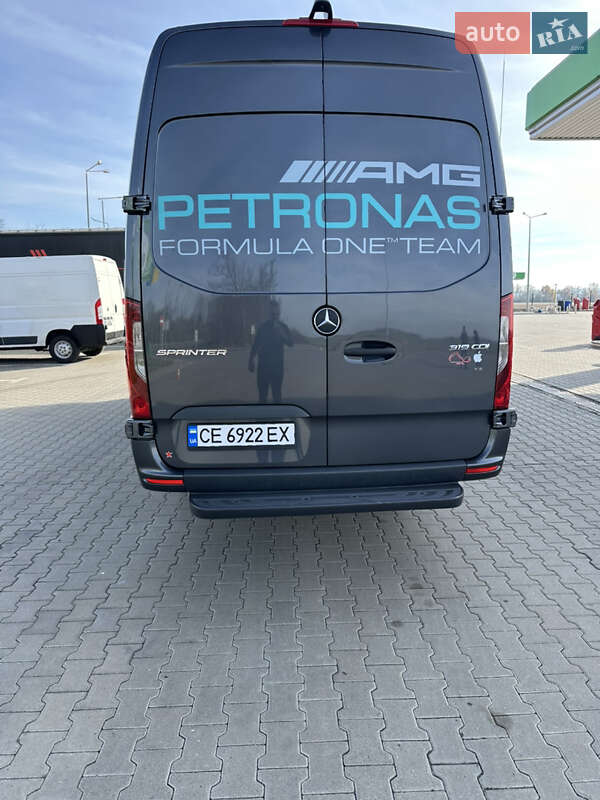 Грузовой фургон Mercedes-Benz Sprinter 2021 в Черновцах