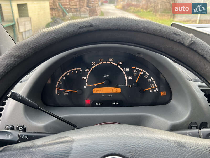 Эвакуатор Mercedes-Benz Sprinter 2003 в Коломые