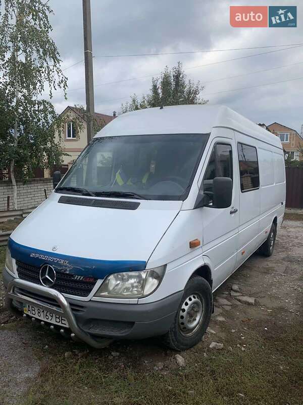 Микроавтобус Mercedes-Benz Sprinter 2005 в Липовце