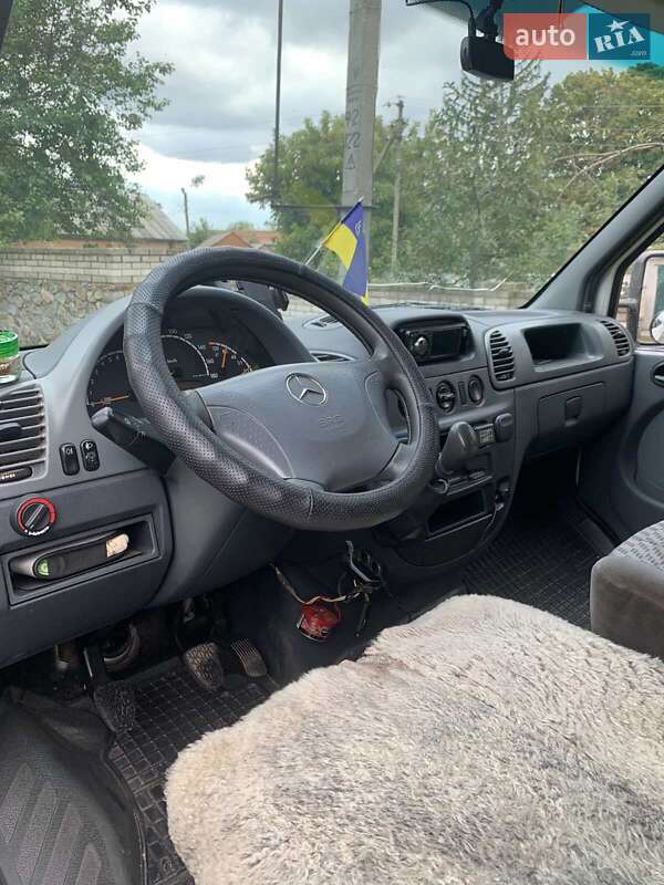 Микроавтобус Mercedes-Benz Sprinter 2005 в Липовце