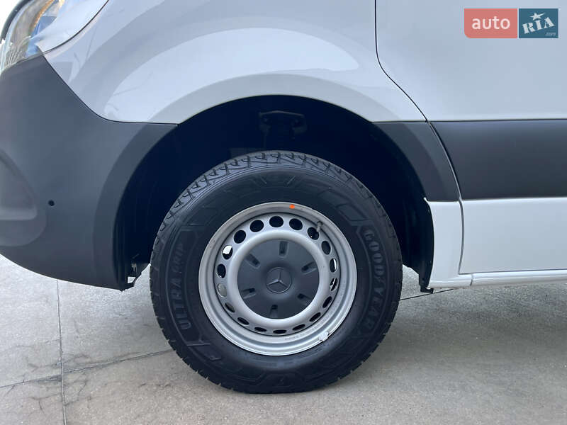Грузовой фургон Mercedes-Benz Sprinter 2023 в Одессе