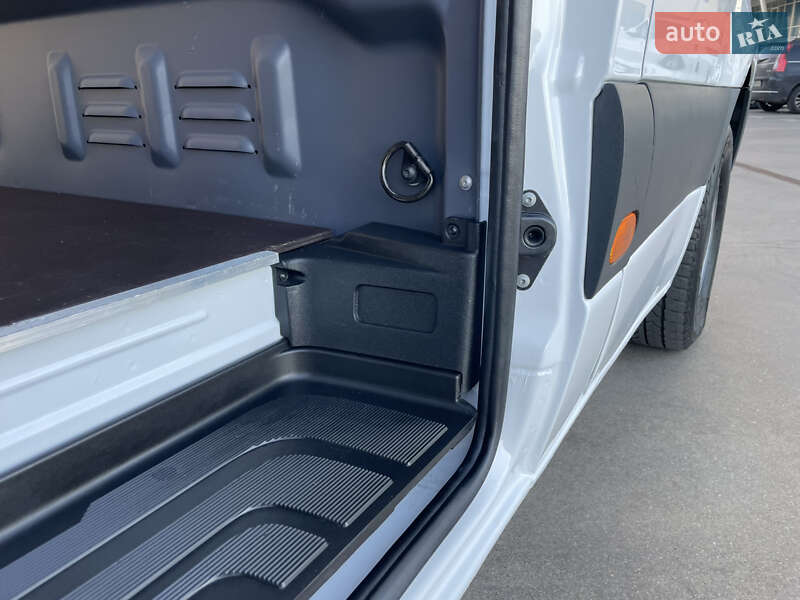 Грузовой фургон Mercedes-Benz Sprinter 2023 в Одессе